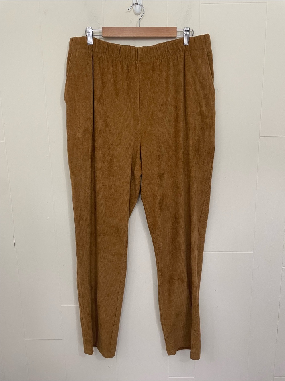 Lands' End Velour Boot Cut Pull On Pants Size XL Tan Camel Corduroy Texture